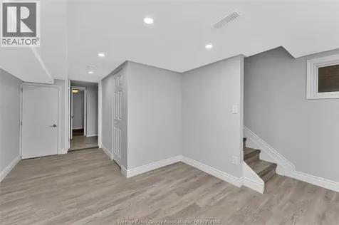 1525 Dougall Windsor ON N8X 1S2