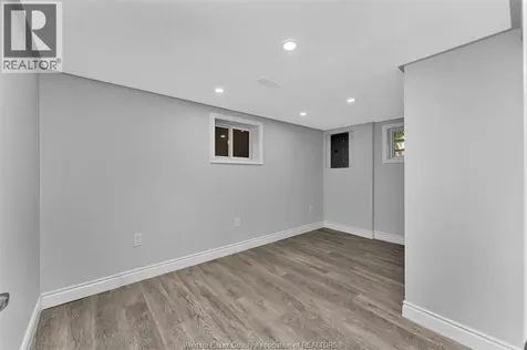 1525 Dougall Windsor ON N8X 1S2