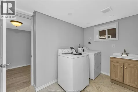1525 Dougall Windsor ON N8X 1S2