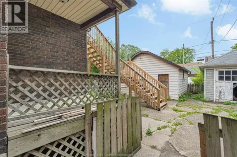 1525 Dougall Windsor ON N8X 1S2