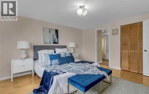 386 Woodridge Tecumseh ON N8N 3A8