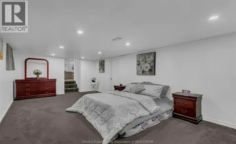 386 Woodridge Tecumseh ON N8N 3A8