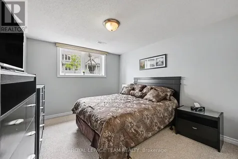 304 Paseo Private Ottawa ON K2G 4N8