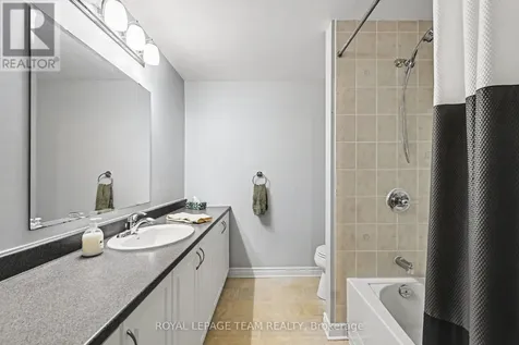 304 Paseo Private Ottawa ON K2G 4N8