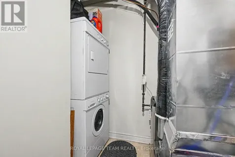304 Paseo Private Ottawa ON K2G 4N8