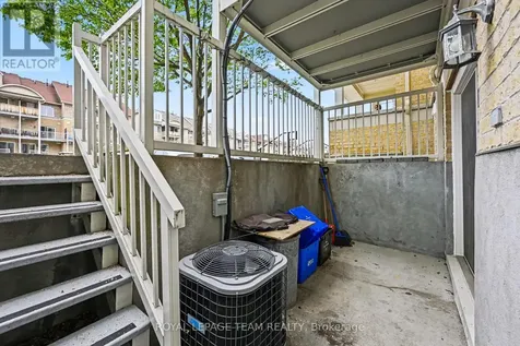 304 Paseo Private Ottawa ON K2G 4N8