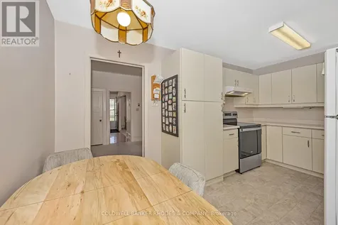 1758 Scott Street Ottawa ON K1Y 2N6