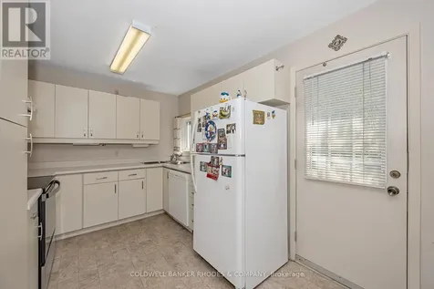 1758 Scott Street Ottawa ON K1Y 2N6