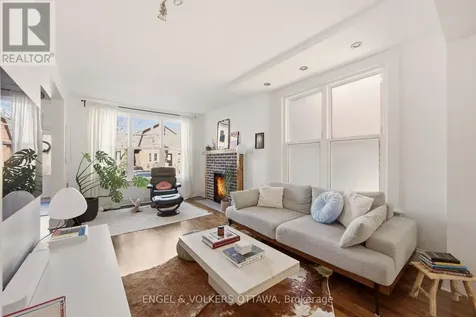 176 Hinton Avenue North Ottawa ON K1Y 1A1