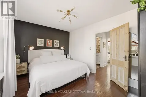 176 Hinton Avenue North Ottawa ON K1Y 1A1