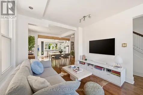 176 Hinton Avenue North Ottawa ON K1Y 1A1