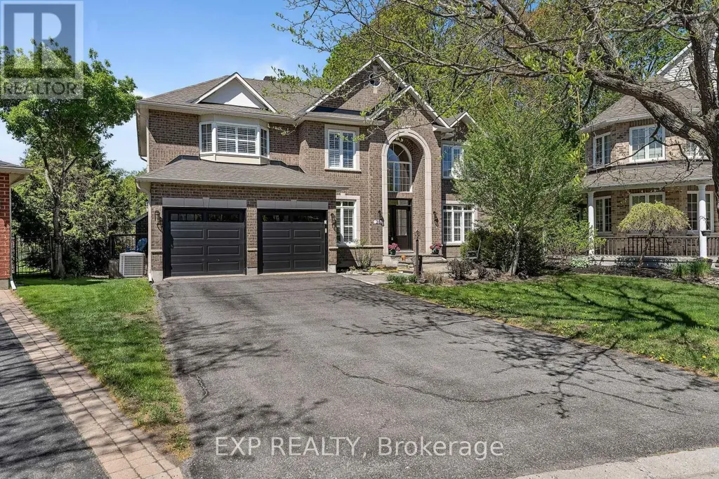 28 Sachs Forest Place Ottawa ON K2G 6V2