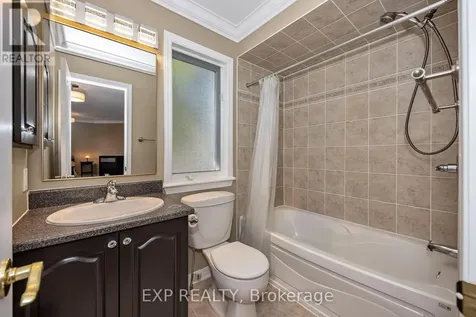 28 Sachs Forest Place Ottawa ON K2G 6V2