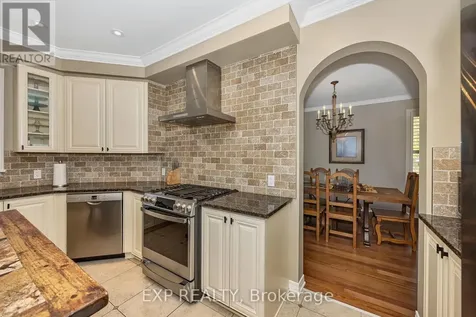 28 Sachs Forest Place Ottawa ON K2G 6V2
