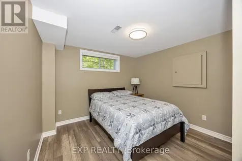 28 Sachs Forest Place Ottawa ON K2G 6V2