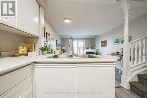 67 Valleyview Road Cambridge ON N2E 3J1