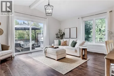 296 Kent Crescent Burlington ON L7L 4T1