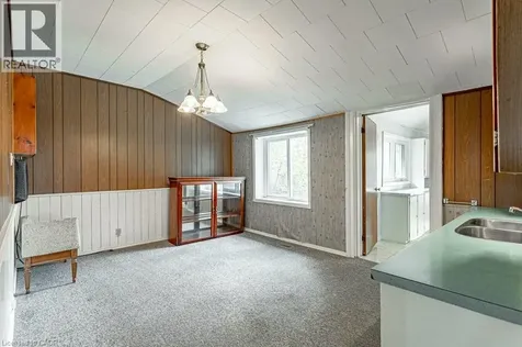86 Manitoba Street St. Thomas ON N5P 3A4