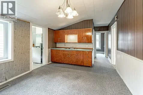 86 Manitoba Street St. Thomas ON N5P 3A4