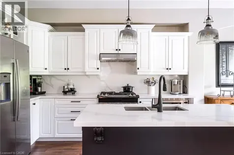 60 Mcgrath Court Dundas ON L9H 0A5