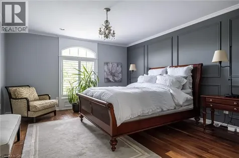 60 Mcgrath Court Dundas ON L9H 0A5