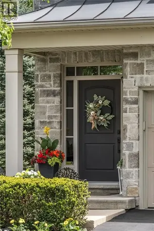 60 Mcgrath Court Dundas ON L9H 0A5
