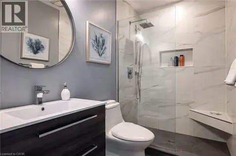 60 Mcgrath Court Dundas ON L9H 0A5