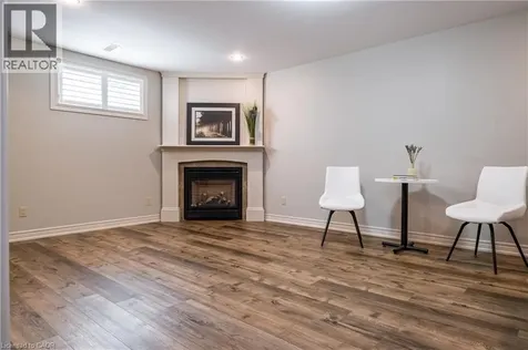 60 Mcgrath Court Dundas ON L9H 0A5