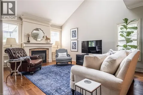 60 Mcgrath Court Dundas ON L9H 0A5