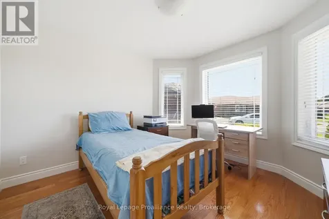 6 Cooper Court Brighton ON K0K 1H0