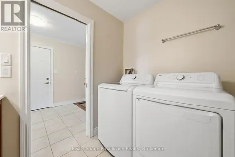 6 Cooper Court Brighton ON K0K 1H0
