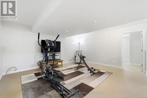 6 Cooper Court Brighton ON K0K 1H0