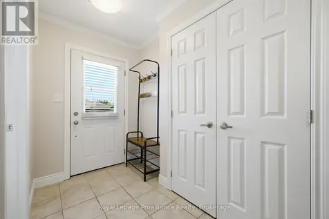 6 Cooper Court Brighton ON K0K 1H0