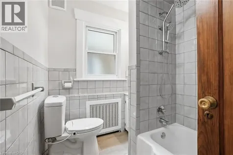 167 Balmoral Avenue South Hamilton ON L8M 3K2