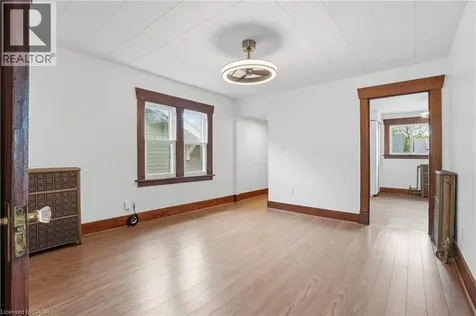 167 Balmoral Avenue South Hamilton ON L8M 3K2