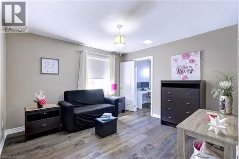 1406 Marshall Crescent Milton ON L9T 6T9