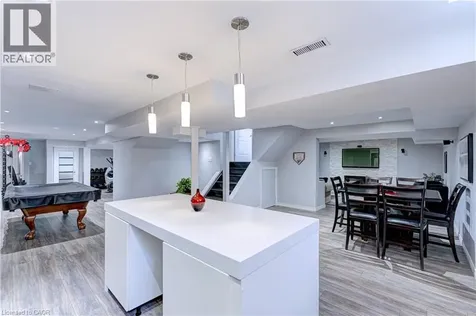 1406 Marshall Crescent Milton ON L9T 6T9