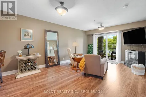 330 Prince Charles Drive South Welland (broadway) ON L3C 7B3