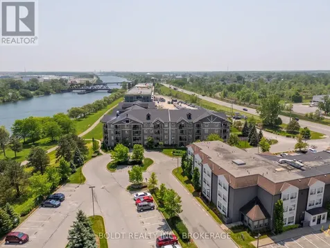 330 Prince Charles Drive South Welland (broadway) ON L3C 7B3