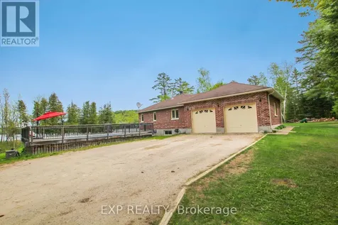 2186 Clyde Lake Road Lanark Highlands ON K0G 1K0