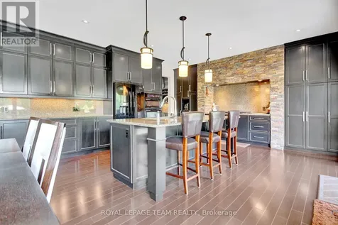 1419 Balmoral Drive Ottawa ON K1V 1E2