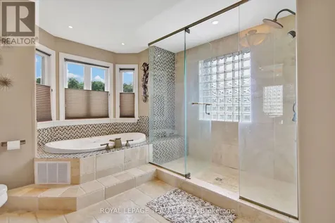 1419 Balmoral Drive Ottawa ON K1V 1E2