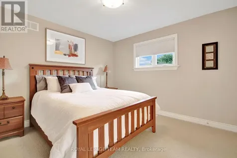 1419 Balmoral Drive Ottawa ON K1V 1E2