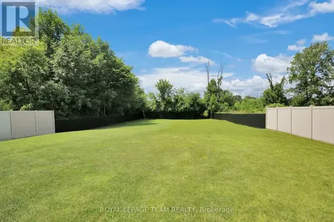 1419 Balmoral Drive Ottawa ON K1V 1E2