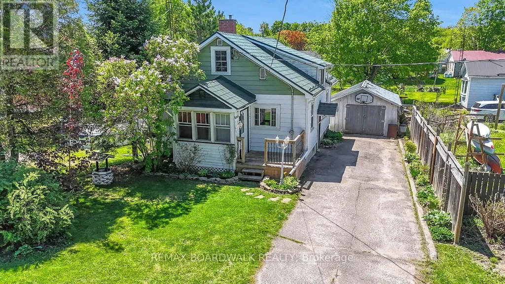 96 York Street Lanark Highlands ON K0G 1K0
