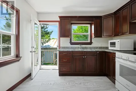 96 York Street Lanark Highlands ON K0G 1K0