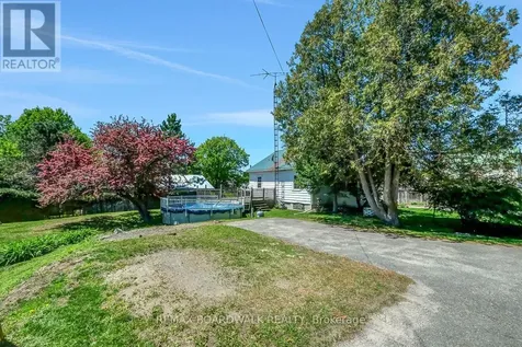 96 York Street Lanark Highlands ON K0G 1K0