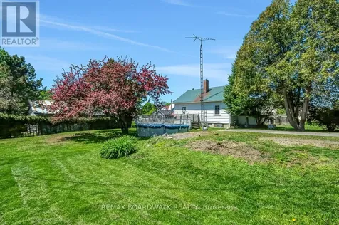 96 York Street Lanark Highlands ON K0G 1K0
