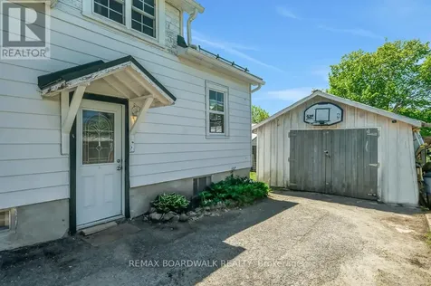 96 York Street Lanark Highlands ON K0G 1K0