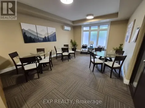 323 Winona Avenue Ottawa ON K1Z 5H3